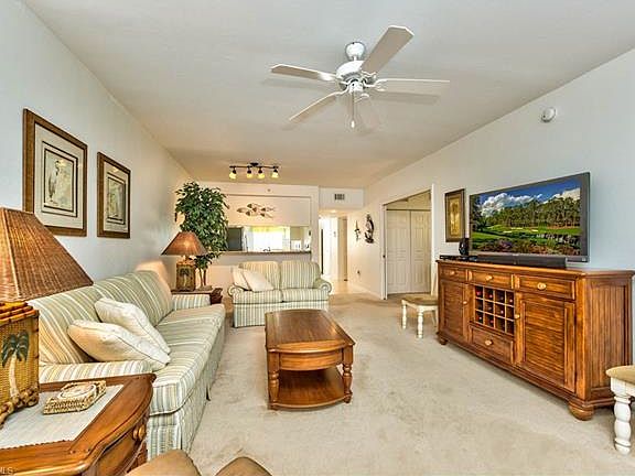 4th image of 4040 Durango Ct Unit 201