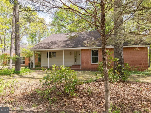 221 Settlers Ln, Stephenson, VA 22656