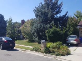 7074 S Greenborough Dr, Midvale, UT 84047