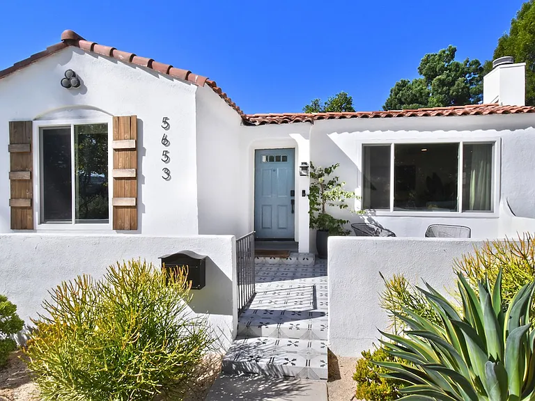 5653 Beck Ave — Photo 8