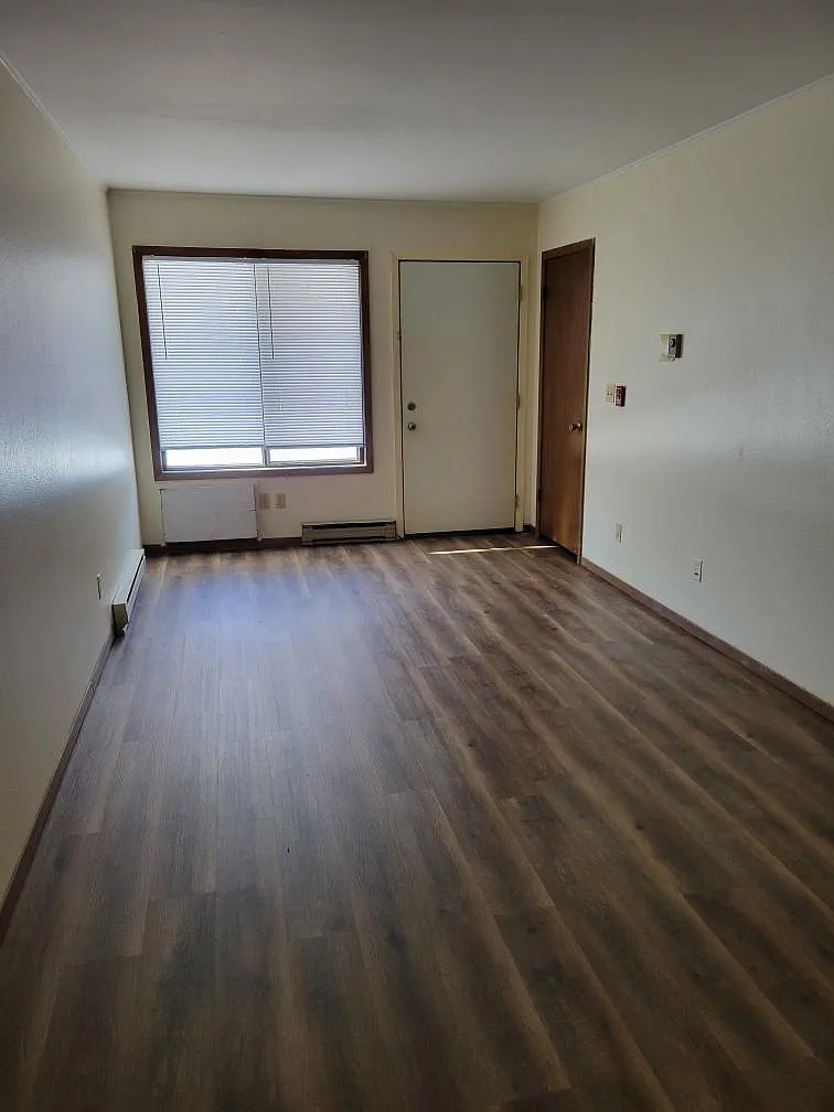 2 bed, $676 — Photo 1