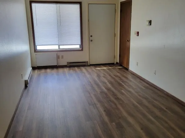 120 S Well St APT 10, Gilman, WI 54433