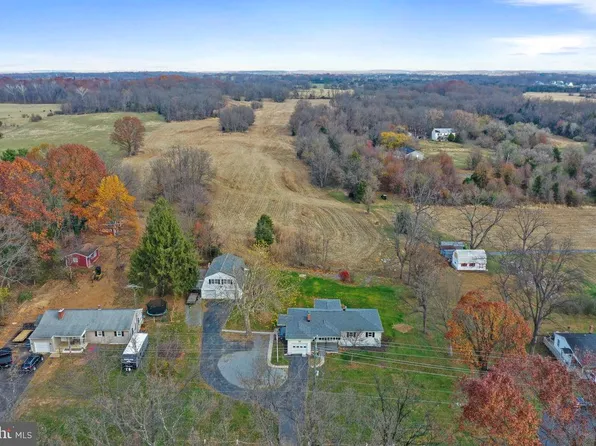 5383 Shepherdstown Rd, Martinsburg, WV 25404