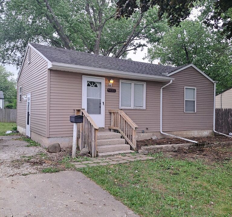 1st image of 2833 N Butrick St