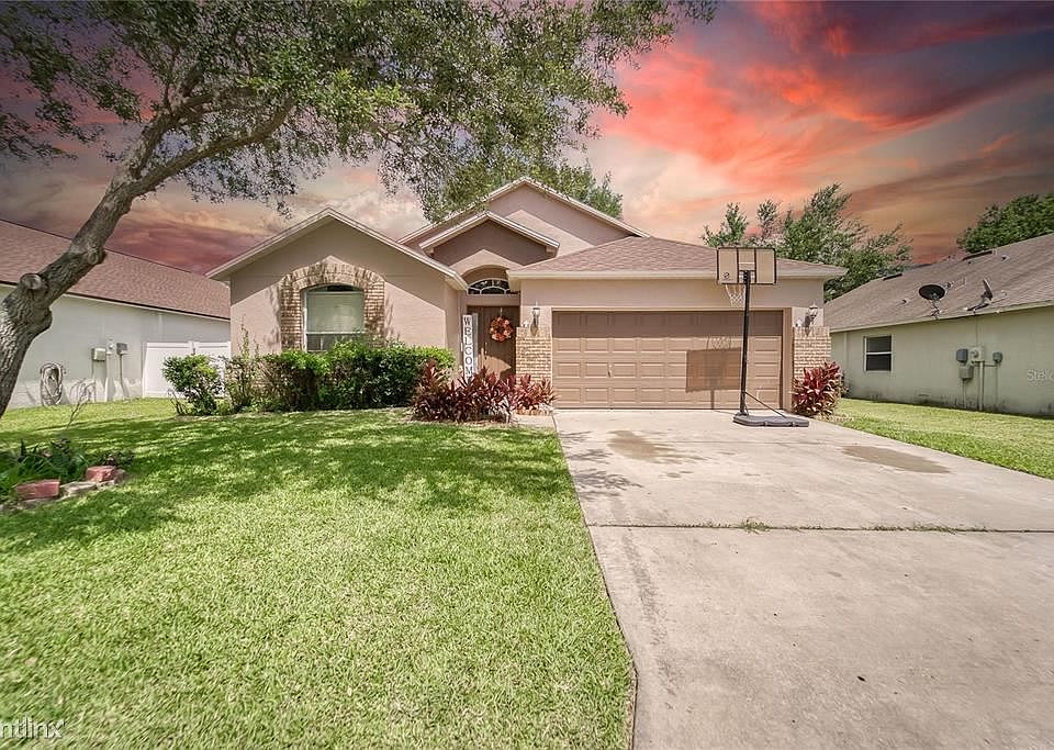 1st image of 303 Citrus Landing Dr