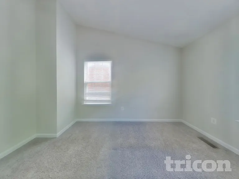 10930 W Point Pl — Photo 6