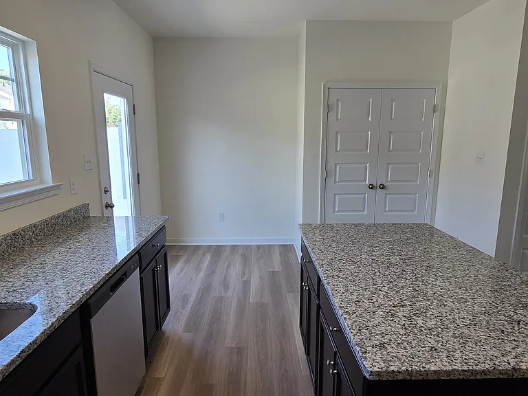 220 Greenpark Rd — Photo 14