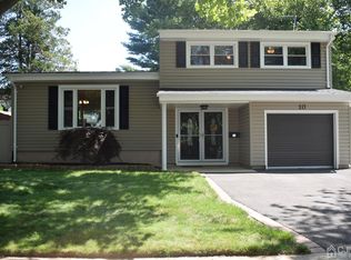 10 Edward Ave, Old Bridge, NJ 08857