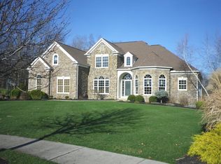 735 Marbury Cir NE, Hartville, OH 44632