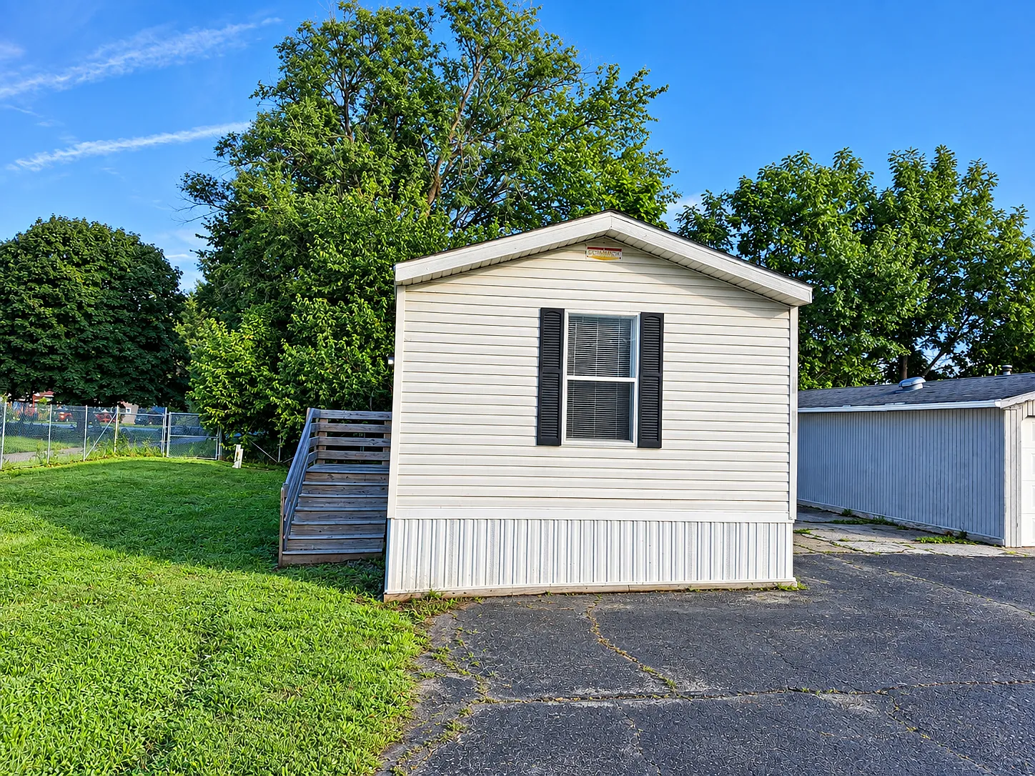 2 bed, 924 sqft, $995 — Photo 1