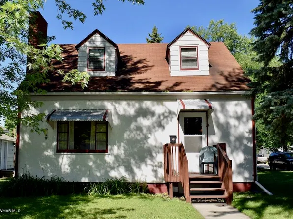 623 Duluth Ave N, Thief River Falls, MN 56701