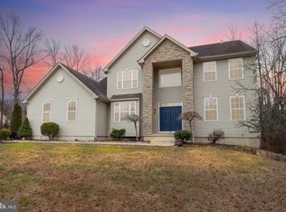 13 Hart Ln, Sewell, NJ 08080