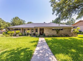 7282 Madeira Dr, Fort Worth, TX 76112