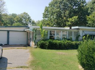 6433 Old Collinsville Rd, Fairview Heights, IL 62208