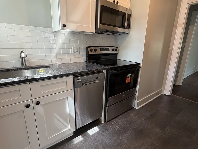 114 Palm Ave — Photo 4