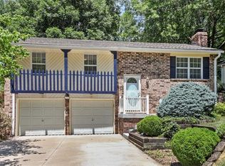 2317 NW Chatham Pl, Blue Springs, MO 64015