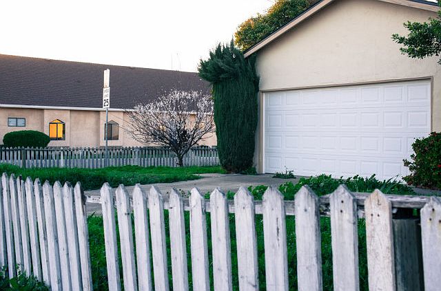 2nd image of 1874 Arizona Ave