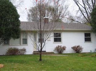 116 Del Rio Rd, Carpentersville, IL 60110