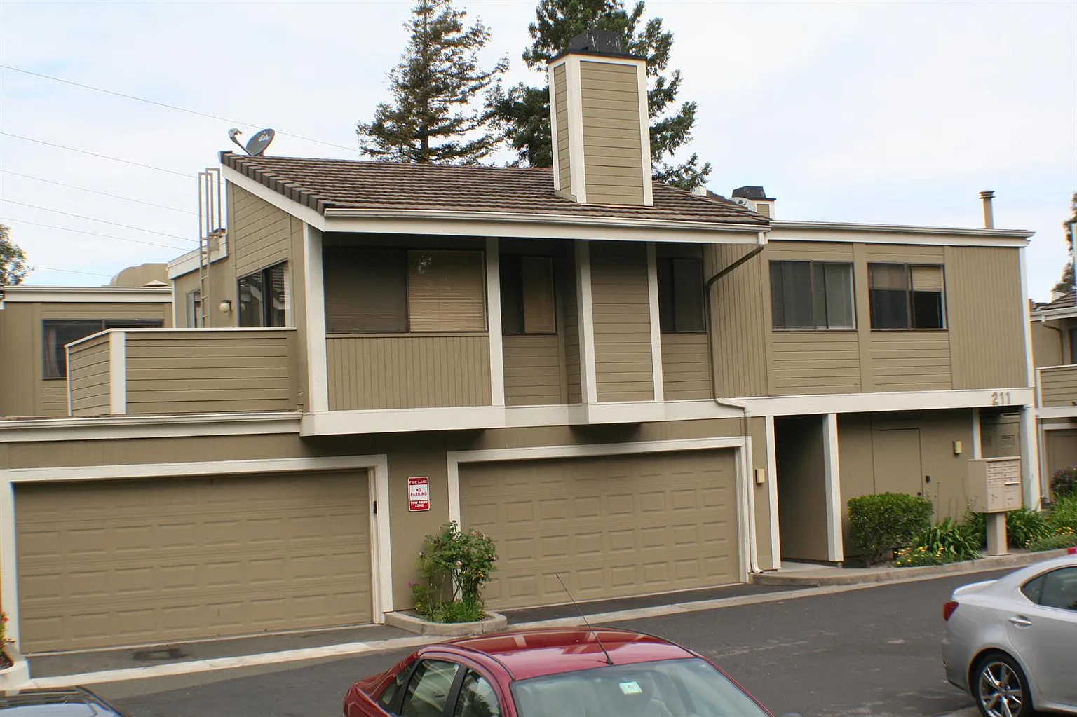 211 Apollo APT 1 photo 1