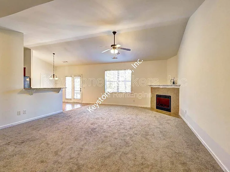 110 Sea Oaks Ct — Photo 3