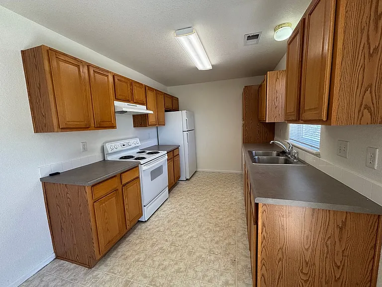 802 Waterglen Dr #K48 — Photo 5