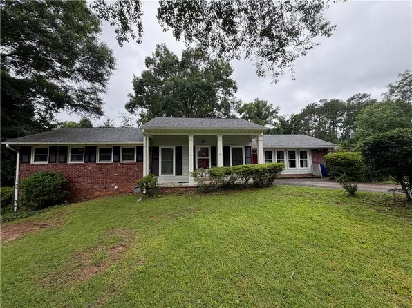 4152 Laynewood Cir, Tucker, GA 30084