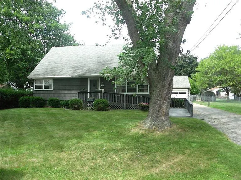 510 Beverly Ct photo 1