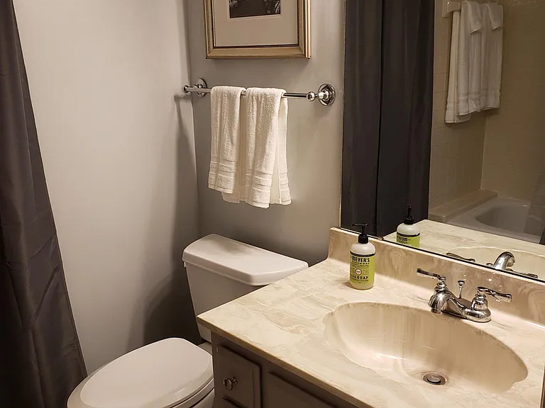 303 W Chownings Ct — Photo 21