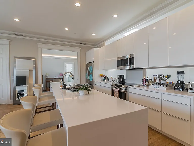 1351 Wisconsin Ave NW #3B — Photo 7