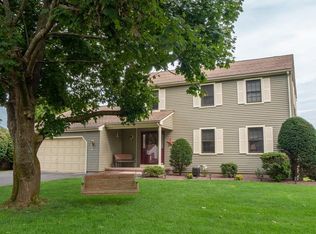 36 Danny Ln, Agawam, MA 01001