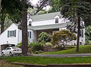 325 Clinton Ave, Dobbs Ferry, NY 10522