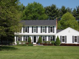 7733 Salem Dr, Hudson, OH 44236