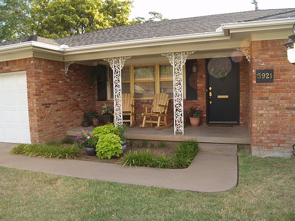 Great curb appeal