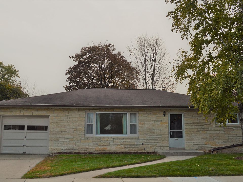 1st image of 227 W Center St