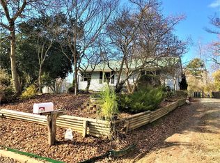 402 Crestwood Dr, Greensboro, NC 27408