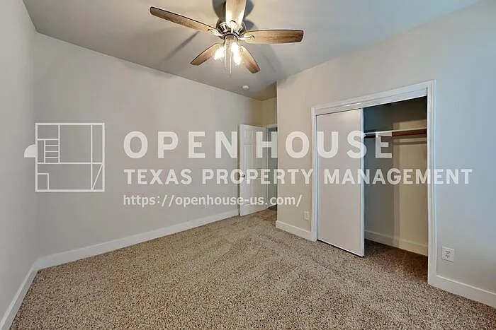 905 Hunter Ln — Photo 16