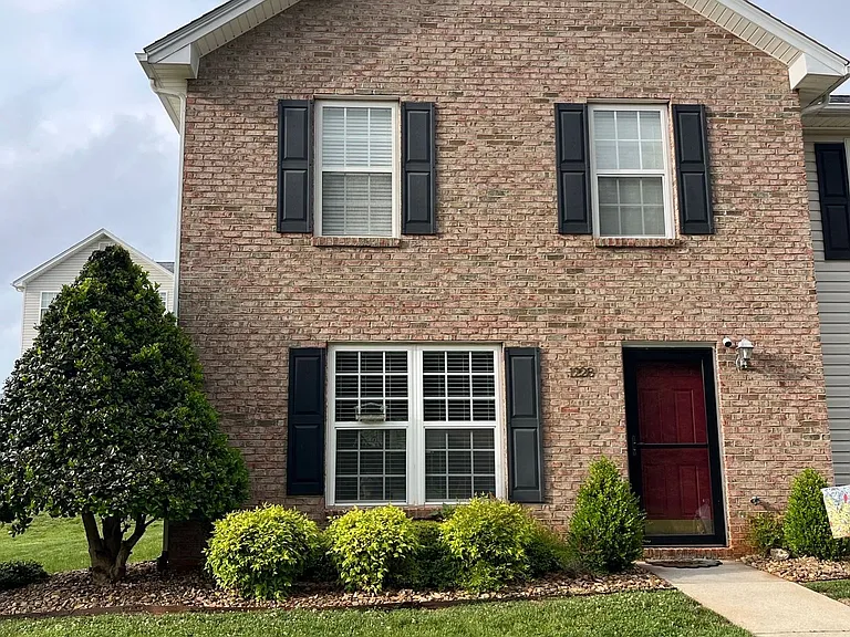 1228 Blue Ridge View Cir #MAIN — Photo 1