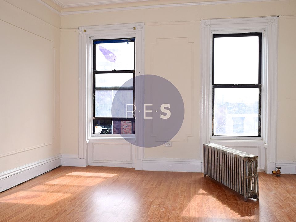 1st image of 171 15th St #2RR