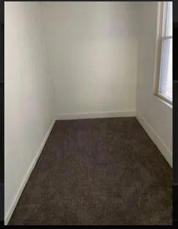 2 bed, 1300 sqft, $900 — Photo 2