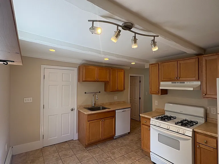 26 Wellman St #2 — Photo 2
