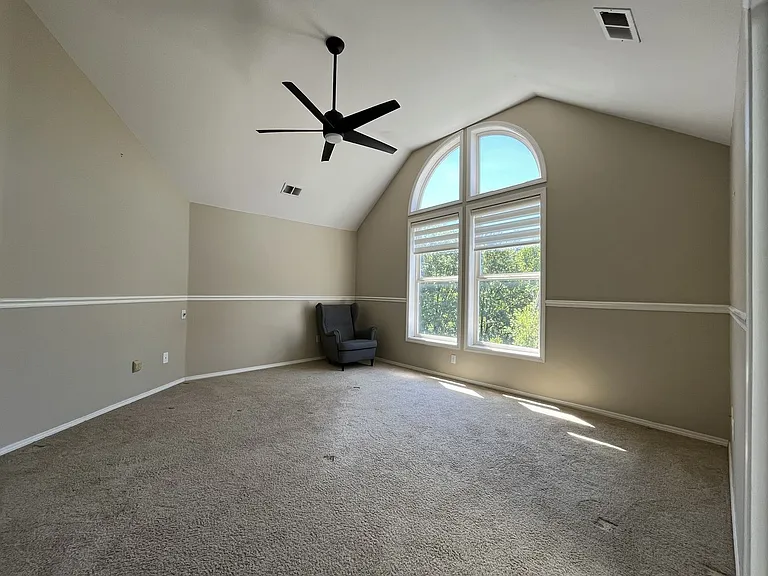 1922 NW New Hope Ct — Photo 37