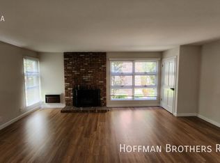 1827 Canyon Dr #3A, Los Angeles, CA 90028