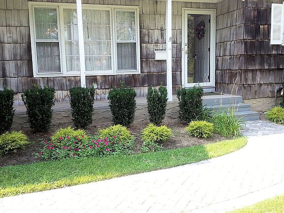 4th image of 15 Diane Ln
