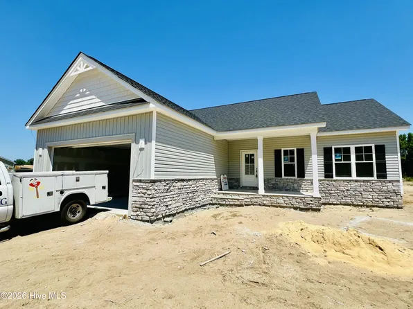 413 Creeks Edge Drive, Pikeville, NC 27863