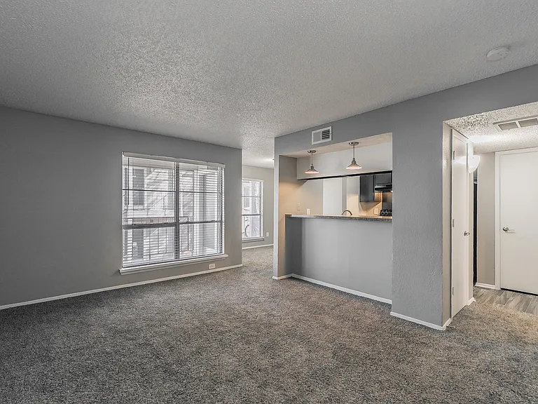 Station 121 at Town Center Apartments — Photo 161