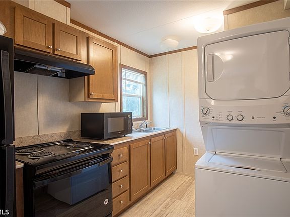 5th image of 7905 Bogart Dr