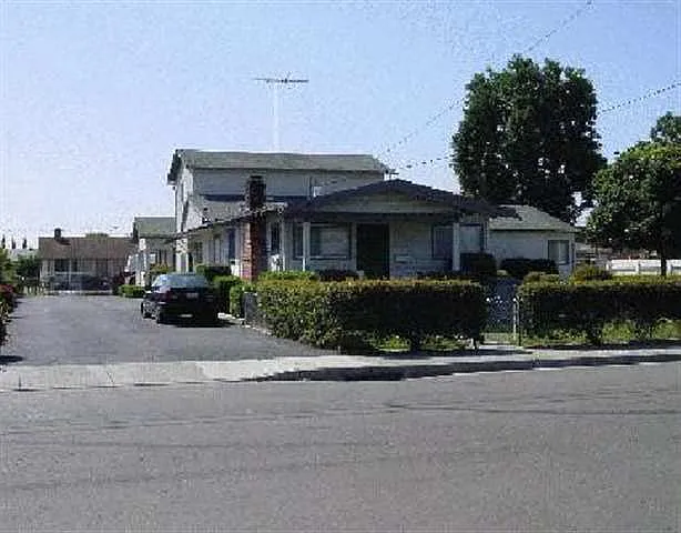 199 Alden Rd photo 1