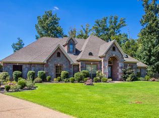 150 Timber Falls Dr, Longview, TX 75605