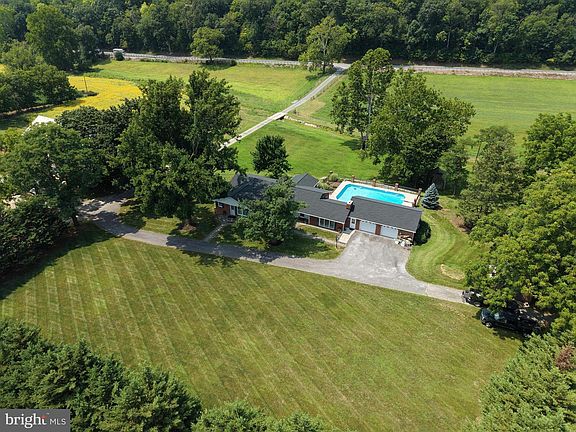 2nd image of 10939 Mapleville Rd