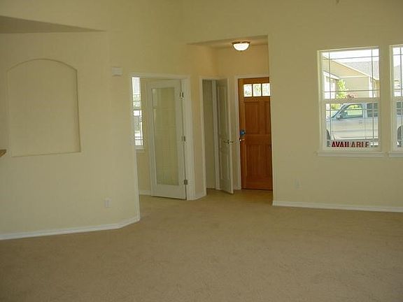 4th image of 5726 W 15th